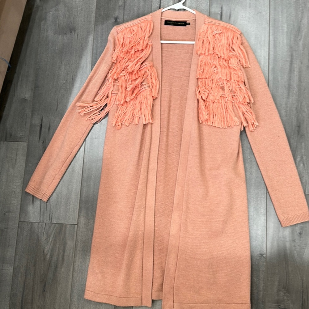 Long sweater jacket in light pink